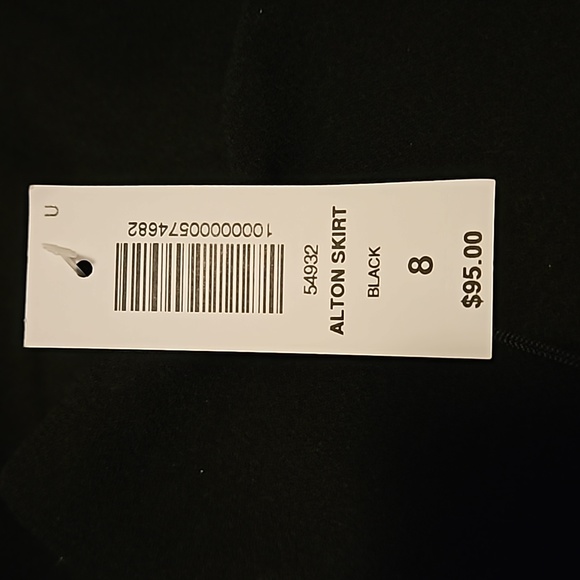 Aritzia Babaton Black Skirt, Black size 8 - Picture 8 of 8